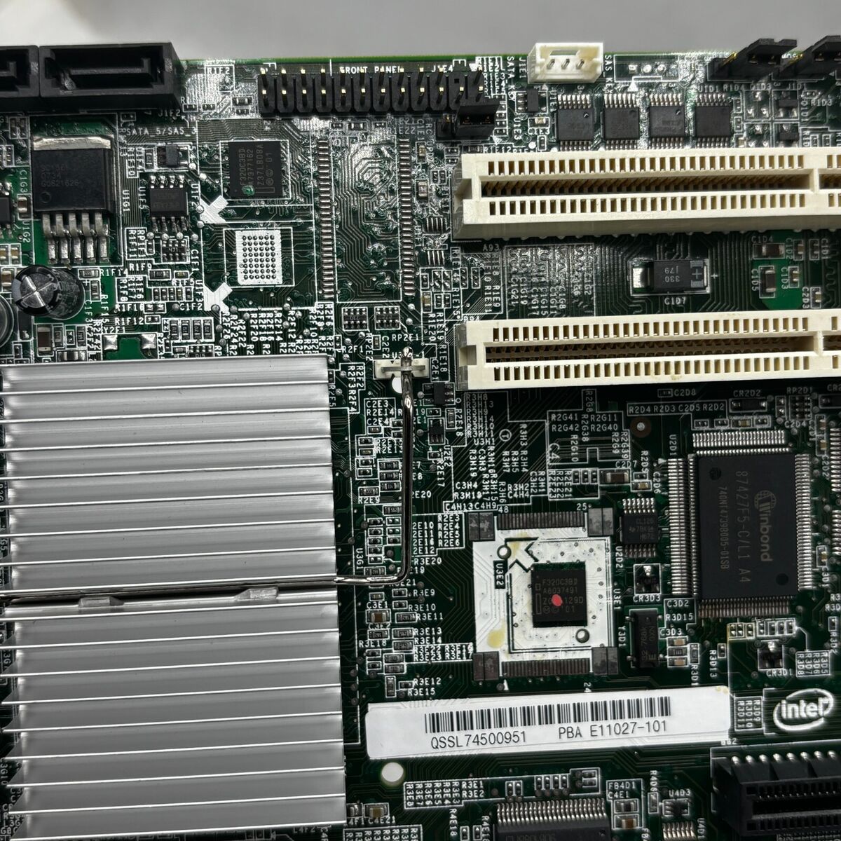 Intel Computer System Board PBA E11027-101 Server Intel Computer System Board PBA E11027-101 Server