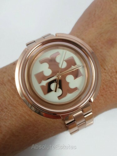 極美品TORY BURCH ピンク ラウンド ゴールド レディース時計 1011 極美品TORY BURCH ピンク ラウンド ゴールド レディース時計 1011