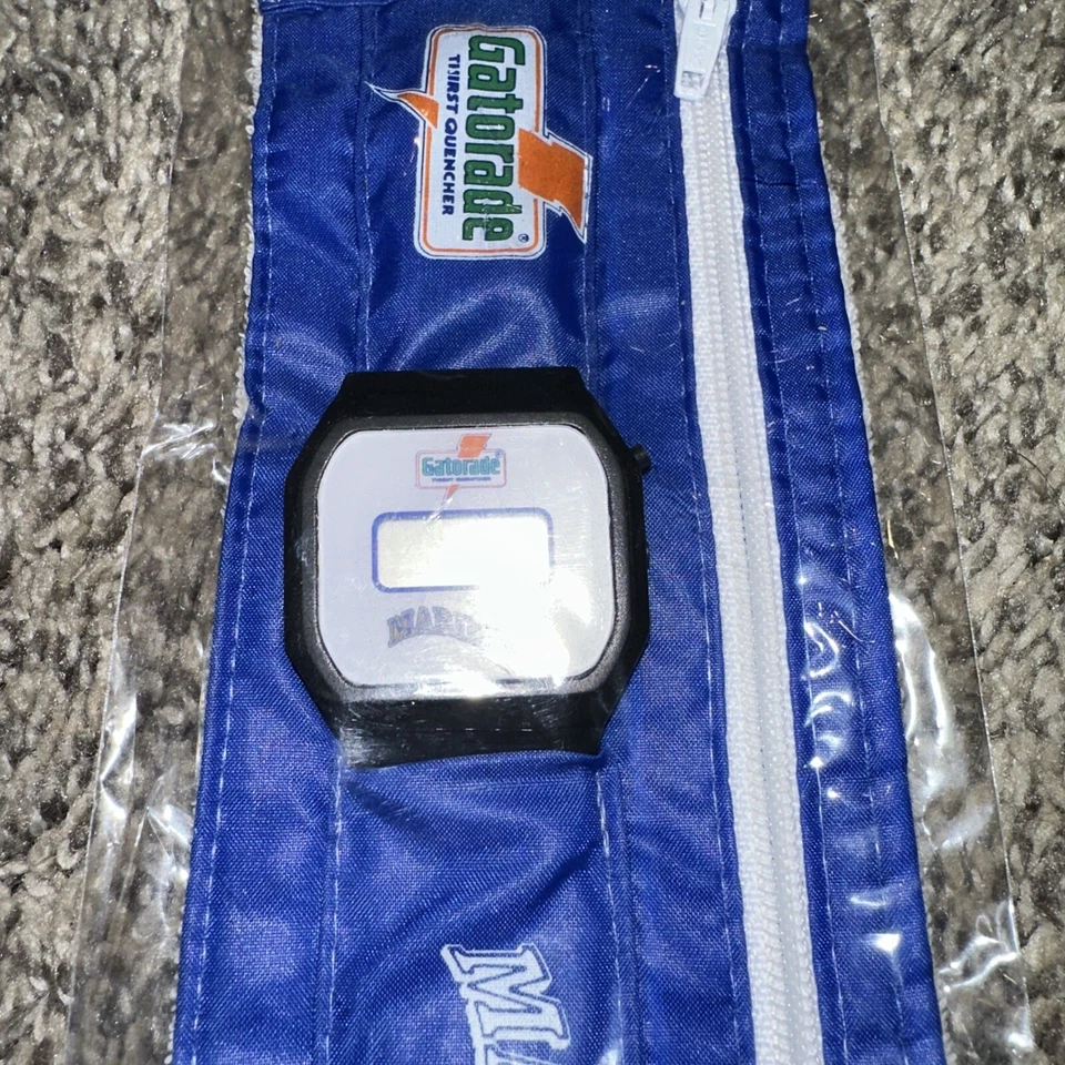 Vintage - Seattle Mariners Baseball - MLB - Sports Wallet Watch - Gatorade - Image 4 of 4