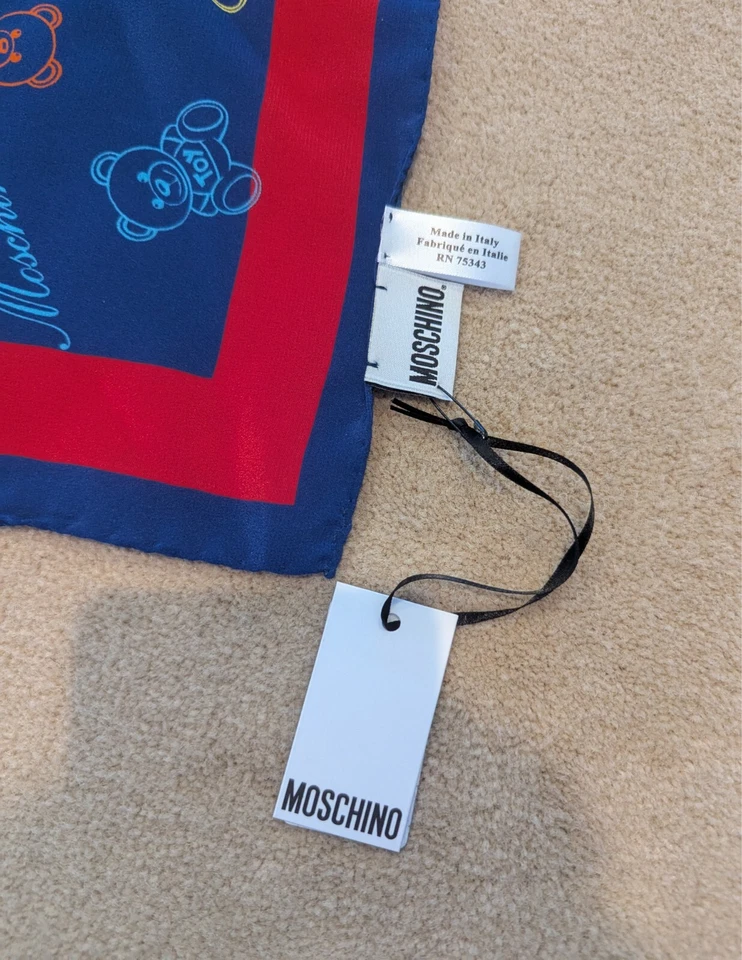 Bufanda de oso de juguete multicolor azul Moschino Foto 2 de 4
