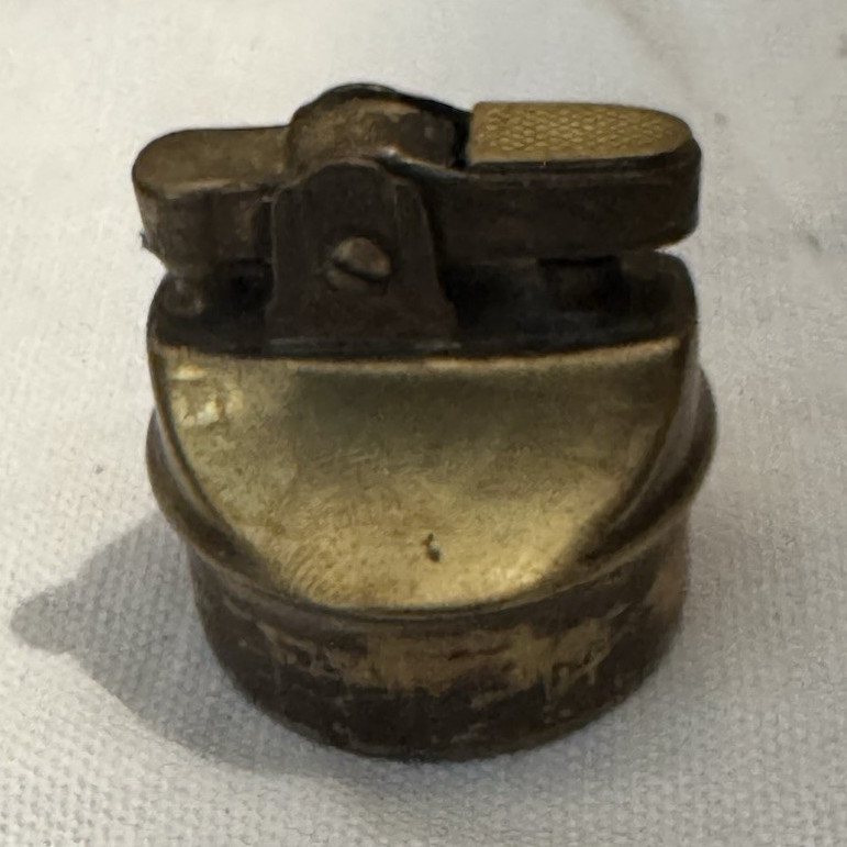 Vintage Brass Metal Pocket Cigarette Lighter