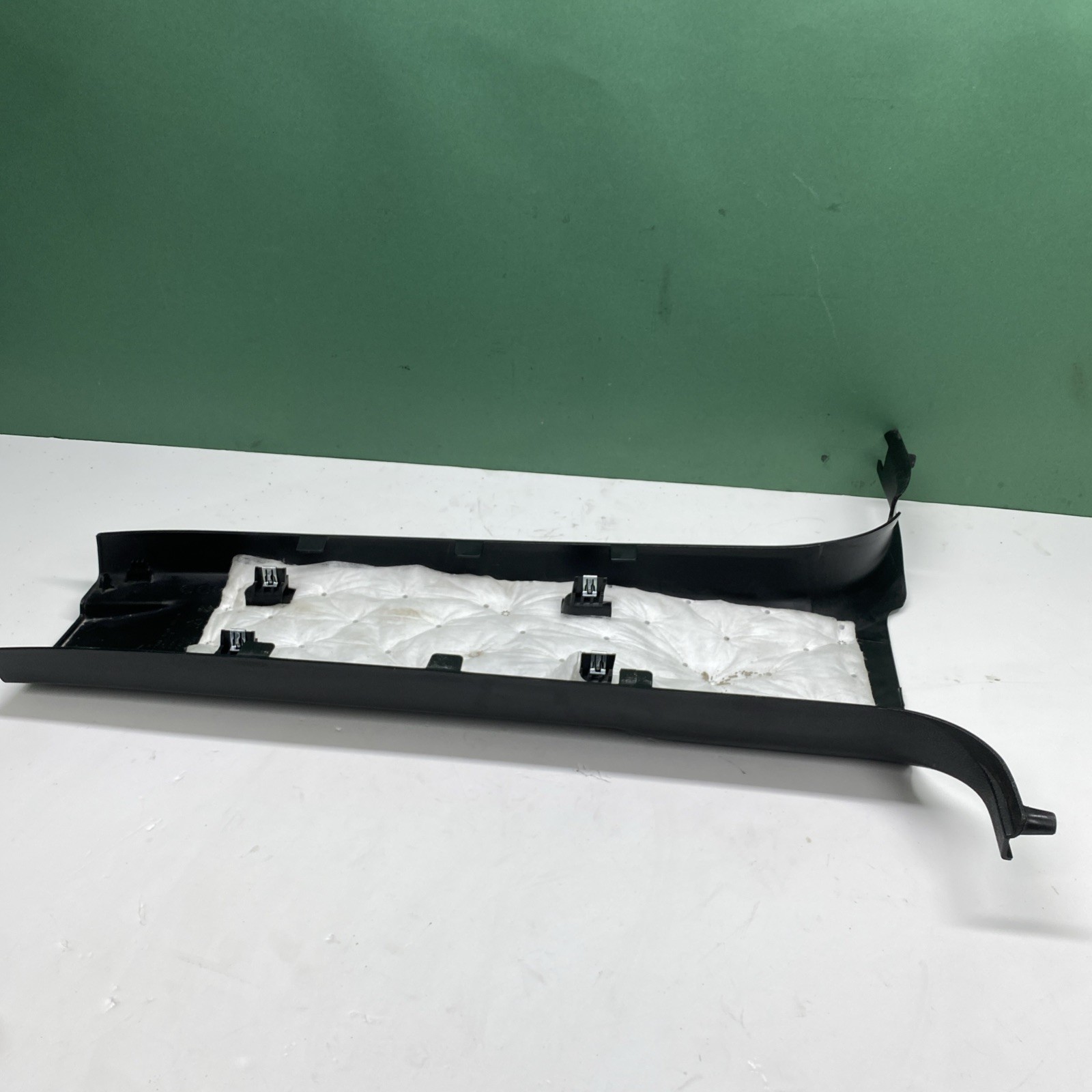 2009-2017 Dodge Ram 1500 2500 Passenger Right Lower Center B Pillar Trim Panel