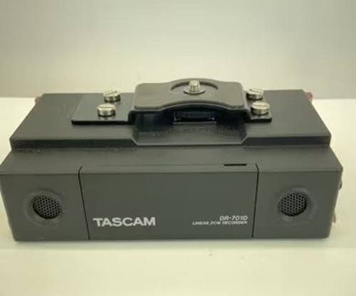 Grabadora de audio portátil con pista TASCAM DR-701D probada - Imagen 3 de 6