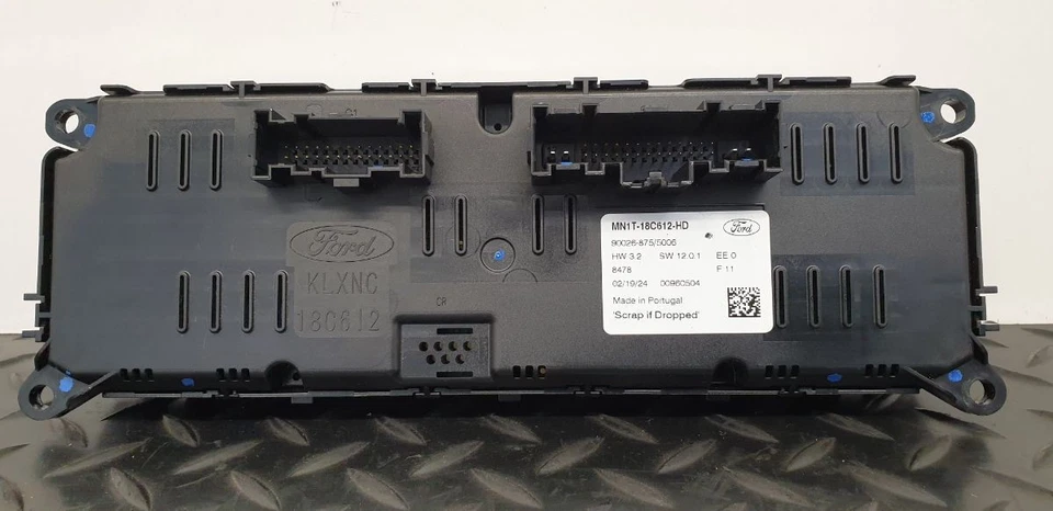 Ford Puma MK1 (BX726) 2024 Climate Control & Heated Seat Control Panel 2638325 - Image 3 of 4