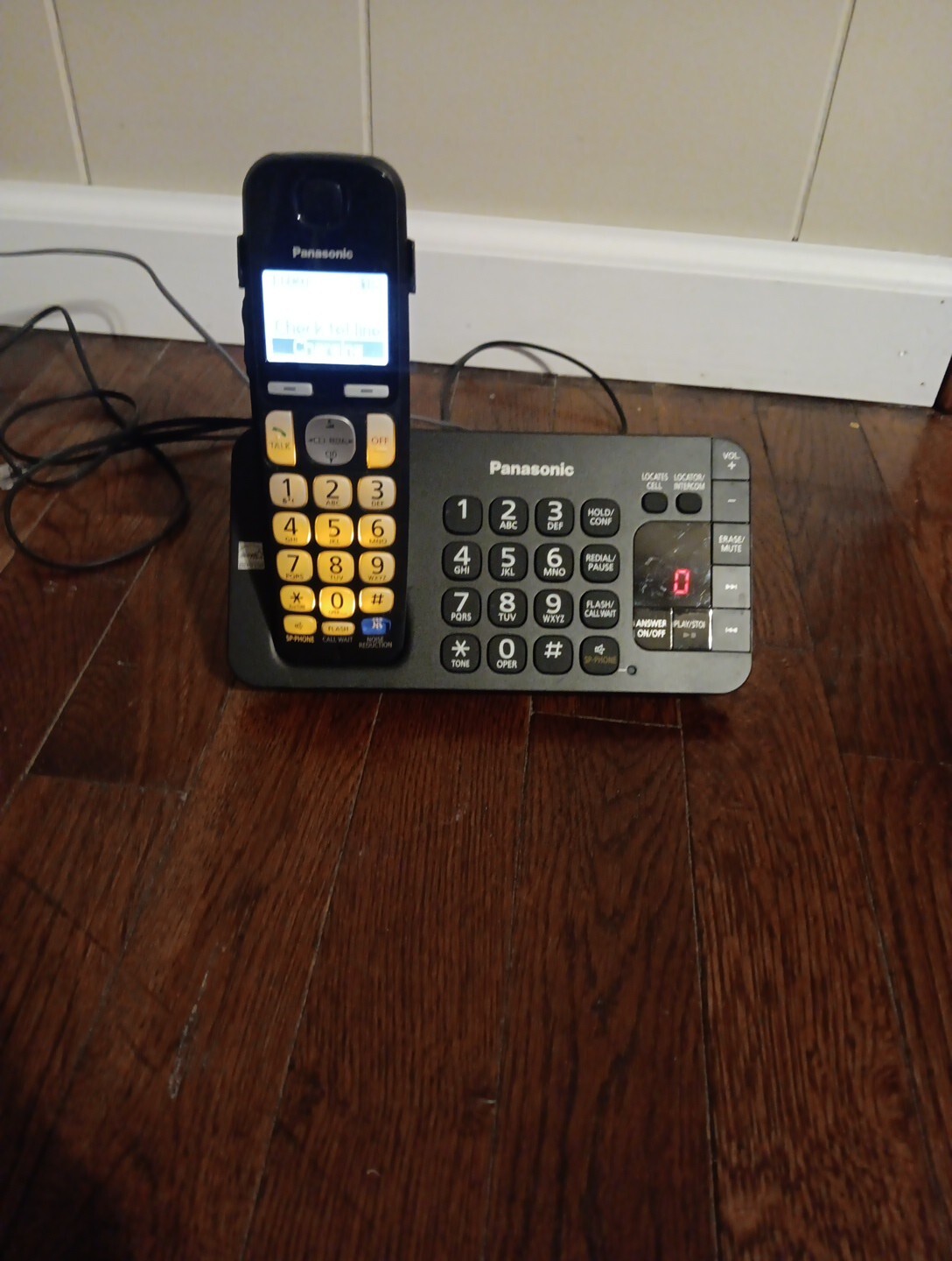 Panasonic KX-TGE240 Kx-tgea20  Black Cordless Phone Main Base And Phone Wirless