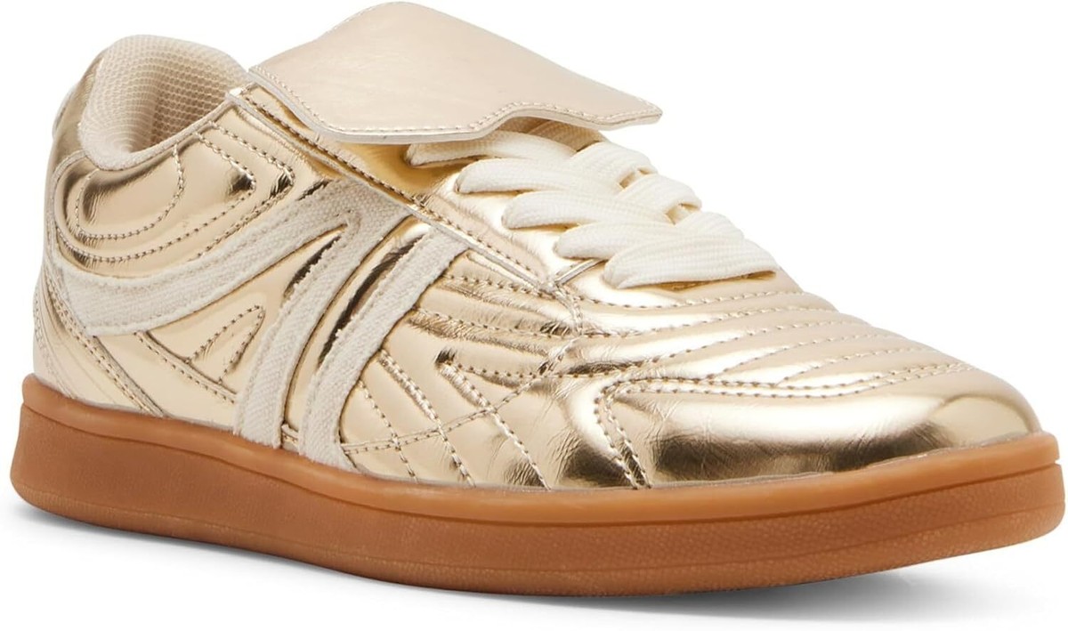 【Steve Madden】 Supercampo スニーカー ゴールドマルチ SEBI Gold Multi Low-Top Lace-Up Women's Sneaker – Steve Madden