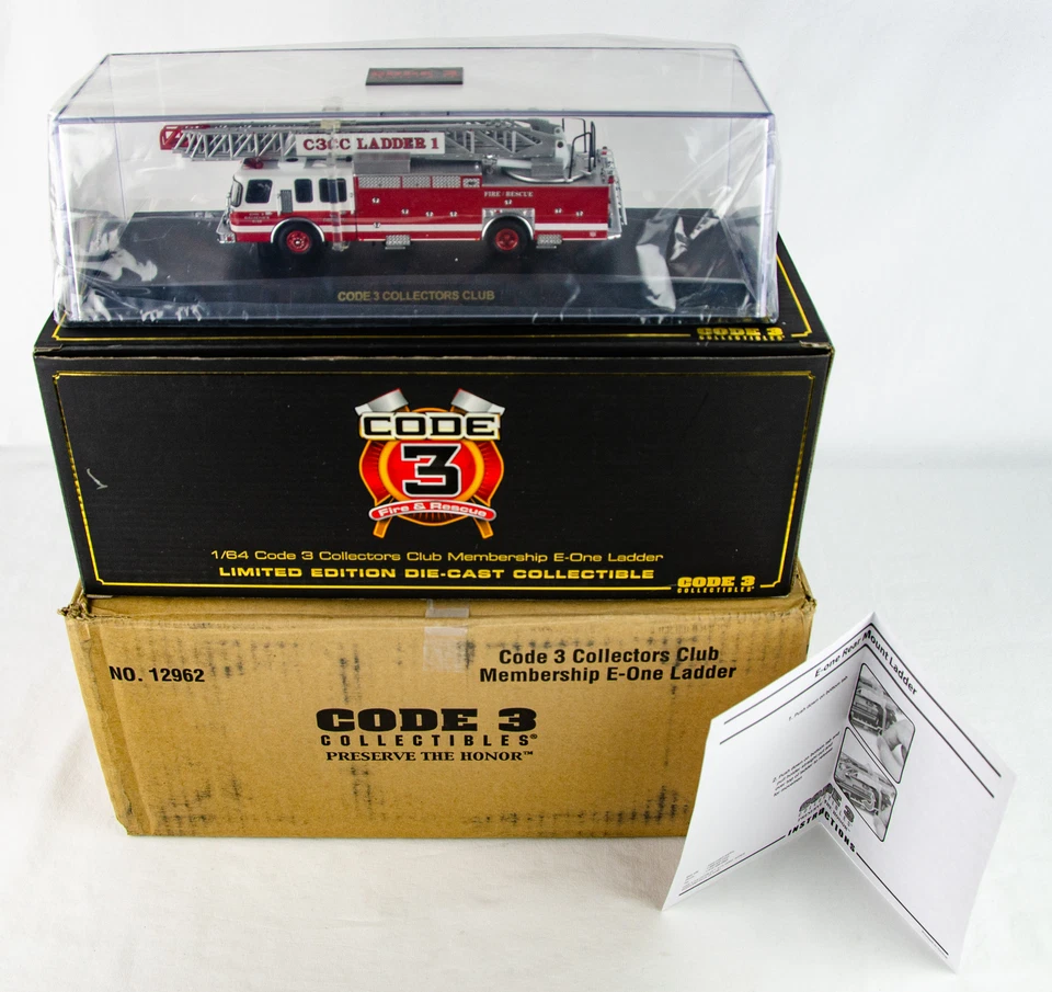 Code 3 Collector's Club Fire & Rescue E One Ladder 1:64 Scale Diecast Fire Truck - Image 2 of 4