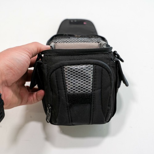 Lowepro Edit 100 Black Carrying Case Camera Camcorder E20 - Picture 7 of 7