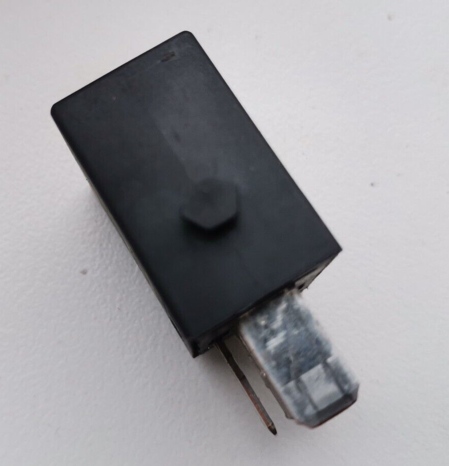 MERCEDES RELAY A0025421219 TYCO A1301-X43 12V | eBay