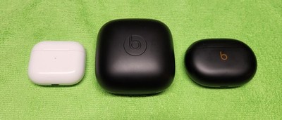 Beats & Air pods Lot Of 3