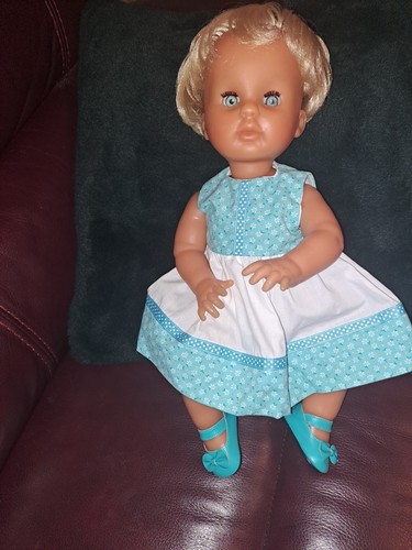 First Love Early Doll Waxy Complexion 1976/77 Reduced! - Picture 8 of 11
