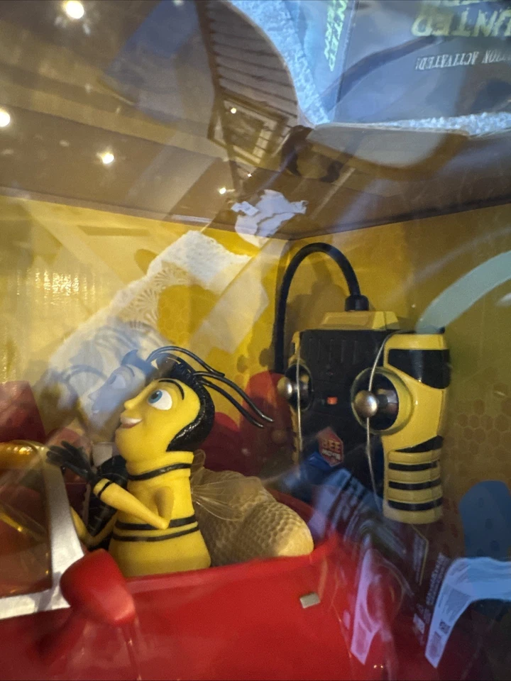 BEE MOVIE R/C Control Remoto Coche NUEVO Sellado Control Remoto Y Folleto RadioShack Foto 2 de 4