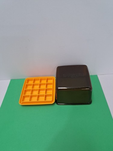 Boggle Game 16 Wooden Letter Cubes w Storage Container, Box, Directions - Picture 8 of 11