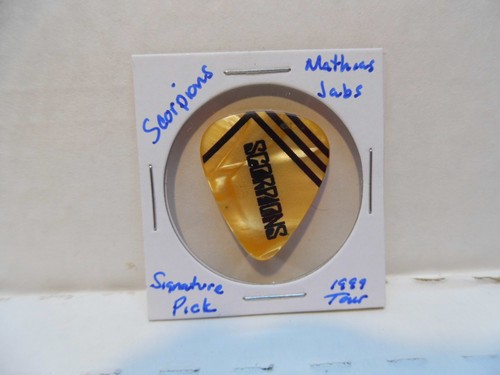 SCORPIONS "MATTHIAS JABBS" 1999 SIGNATURE GUITAR PICK~READ DESCRIPTION #32~19