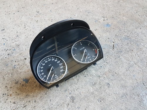 BMW 3er E90 E91 LCI Tacho Kombiinstrument Diesel KM/H 9187060