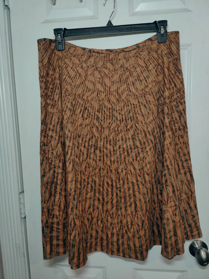 Liz & Co A-Line Orange & Greenish Gray Striped Knee/Midi Skirt 14 (35x27) - Image 3 of 4