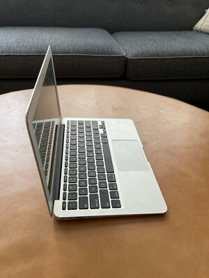 【中古】Apple MacBook Air early2014 MacBook Air ( 13-inch, Early 2014) 1.4 GHz Intel Core i5