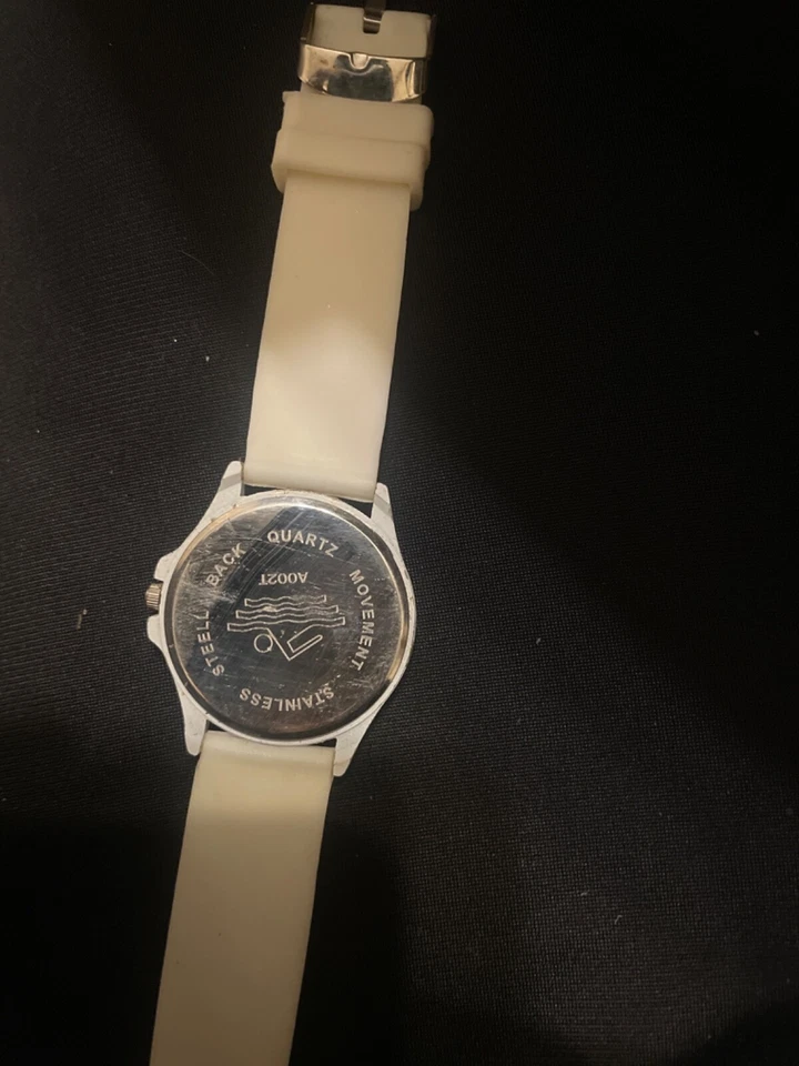 Vintage quartz watch by Geneva - Image 2 of 2