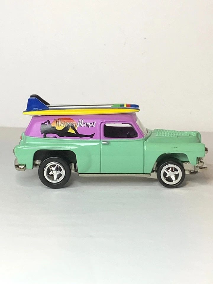 Chevrolet Panel Van 1994 Johnny Lightning Surf Rods Waimea Mamas  Foto 4 de 4