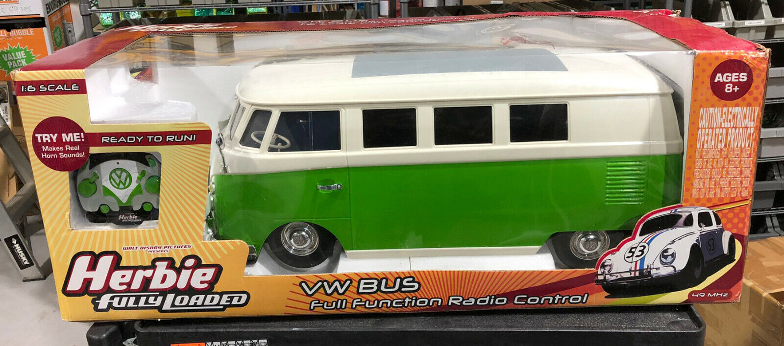 Very Rare 1:6 VW VOLKWAGEN BUS HERBIE FULLY LOADED RC Mint in Box Green 