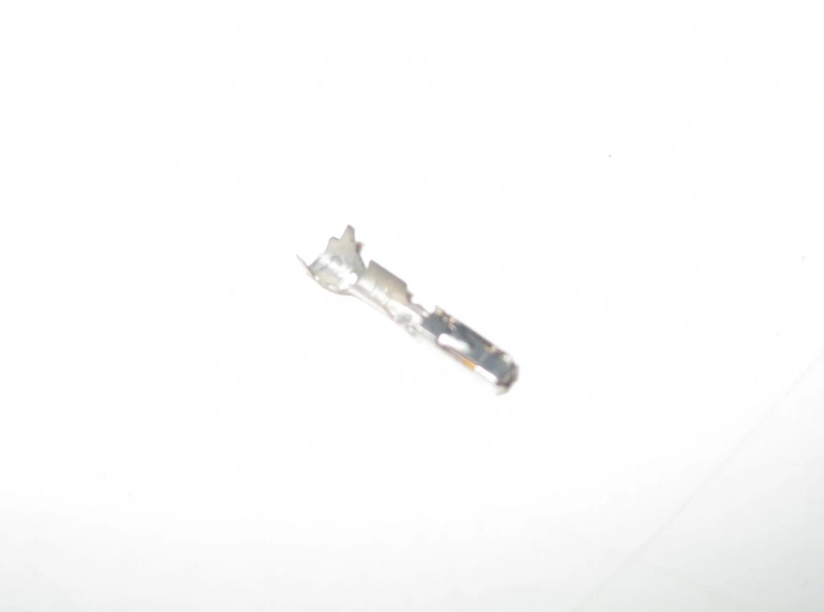 Mercedes Wiring Connector Plug Terminal Contact Pin A0135454626 