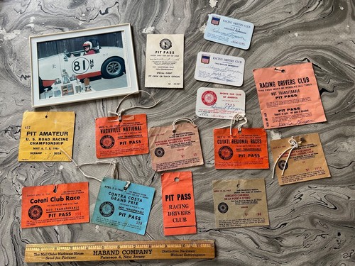 13 RENNWAGEN KONVOLUT UNGEWÖHNLICH 60er GRAND PRIX PIT ERLAUBNIS ORIG PASS SCCA PIT CREW FOTO - Bild 1 von 9