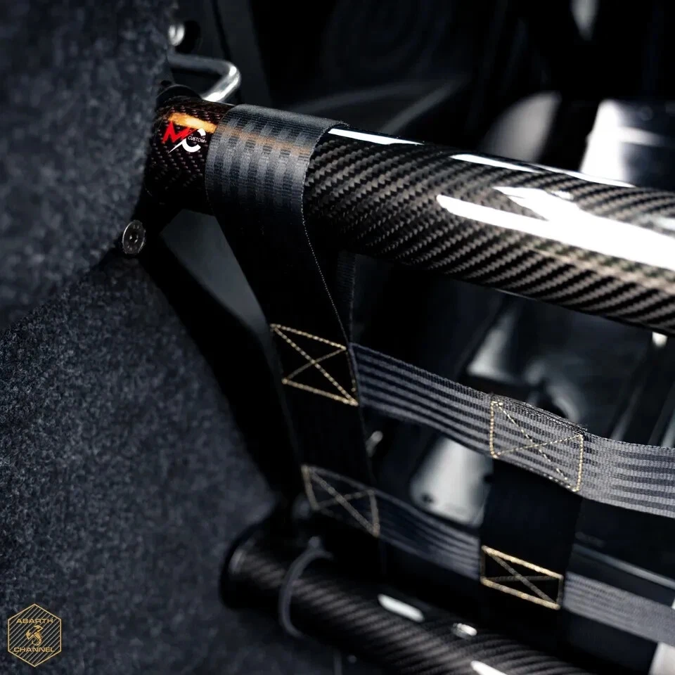 Barra posteriore superiore vero Carbonio MC Custom 500/595/695 Abarth senza rete - Immagine 2 di 4