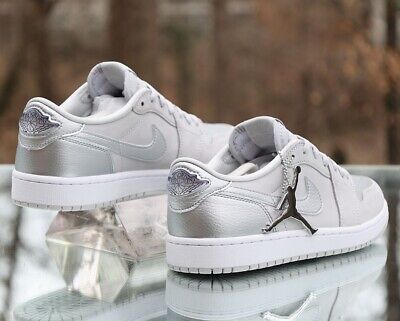 Nike Air Jordan 1 Retro Low OG Metallic Silver Men's Size 9 Nike Air Jordan 1 Retro Low OG Metallic Silver Men's Size 9