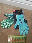 UA UNDER ARMOUR SPOTLIGHT LE ADULT RECEIVER FOOTBALL GLOVES, NWT, 1351540-482