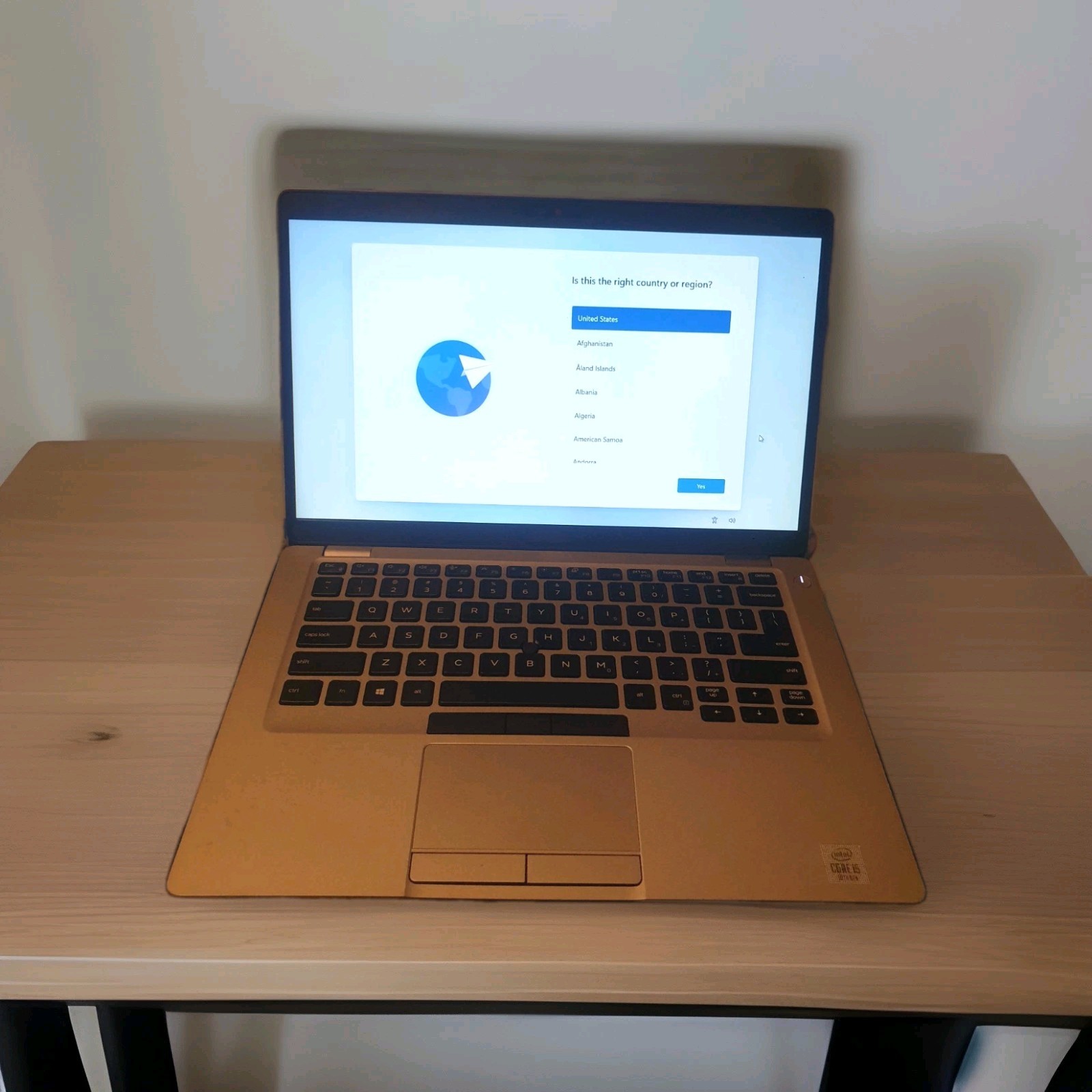 Dell Latitude 5410 14" Touchscreen Laptop