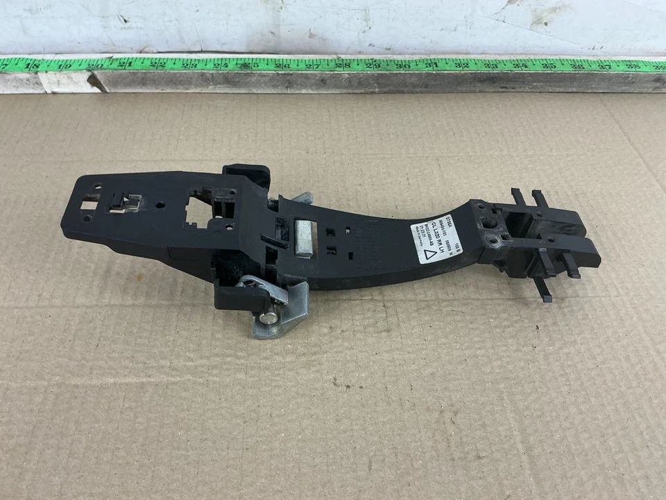 Оригинальная задняя левая дверная ручка Land Rover Range Rover Sport 2006-2009 годов выпуска CXF500033 - Изображение 3 из 4