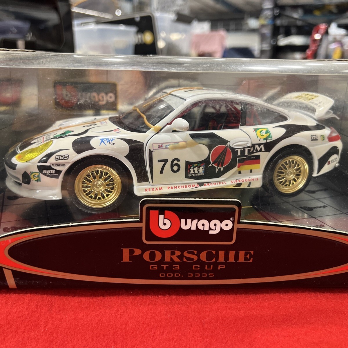 Bburago Gold Collection 1:18 PORSCHE 911 CARRERA GT3 Cup #76 Die