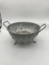 Aluminum Colander Farmhouse Vintage Strainer 7 Star with 3 Feet Footed Americana