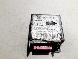 Opel Omega 1998  crash sensors module 90492467, 5wk4 110  ljs00391 #755179-56