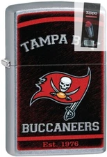 Zippo 29961 NFL Tampa Bay Buccaneers Street Chrome  Lighter + FLINT PACK