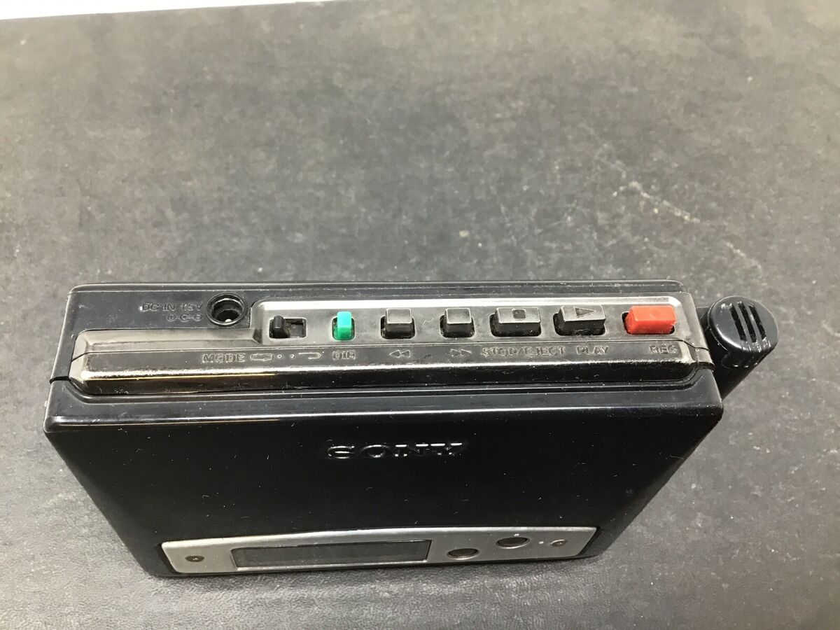 Sony Walkman Radio Stereo Cassette Player WM-F2097 Bag Sony Walkman Radio Stereo Cassette Player WM-F2097 Bag