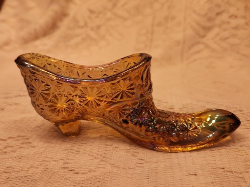 A Vtg Smith Daisy and Button Amber & A Multi Colored Carnival Glass Slippers - Picture 3 of 8