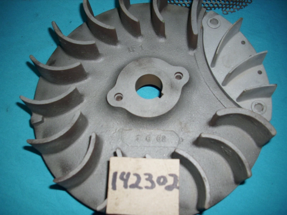 Vintage B/S MODEL 142302 Horizontal Shaft Engine Flywheel 295214 W  