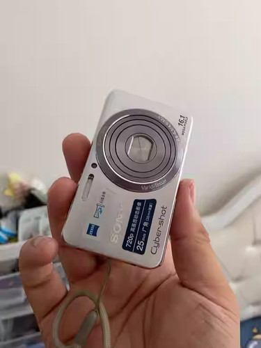 Sony Cyber-Shot DSC-W630 16.1MP 5x Digital Camera -Silver /Pink /Purple /Black - Picture 1 of 17