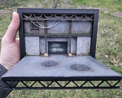 NFS Need for Speed Most Wanted Safehouse Interior Diorama Maßstab 1:64