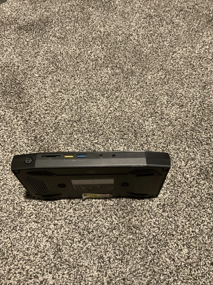 Intel NUC6i7KYK Skull Canyon - Image 2 of 4