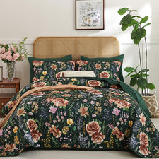 Green Quilt Set King Size, 3 Piece Red Floral Leaves Pattern Botanical Bedding S