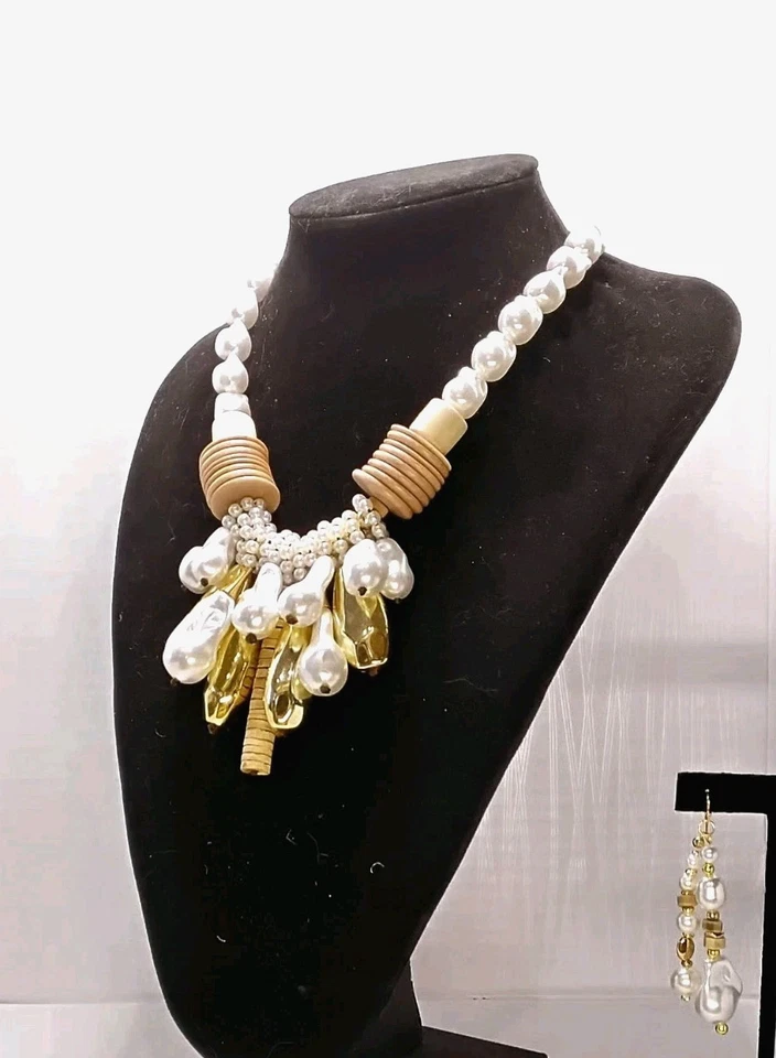 Beautiful Baroque Pearl, Gold, 11"L Necklace + 3"L Matching Earrings   Ag3 - Image 4 of 4