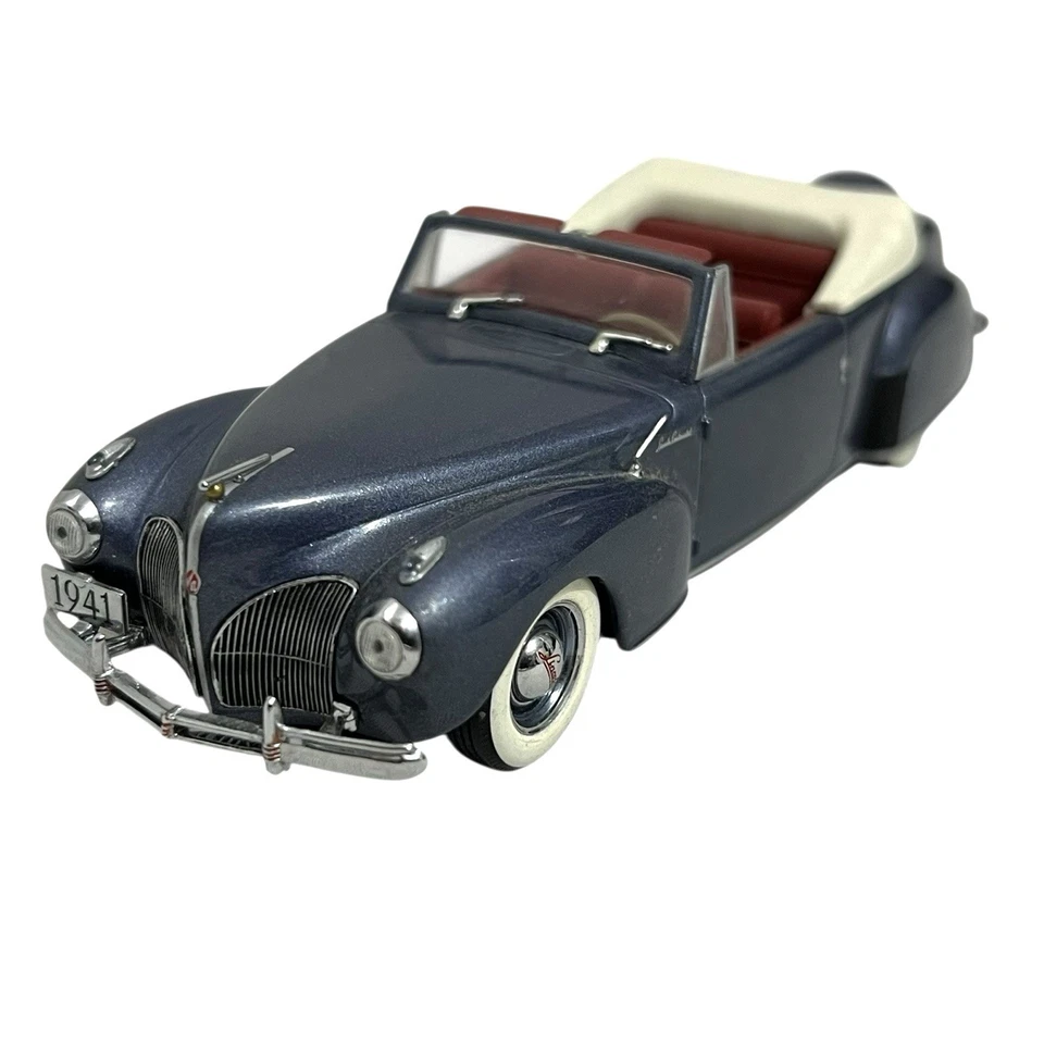 VTG 1941 Lincoln Continental Convertible 1/43 Danbury Mint Minichamps COA - Image 2 of 4