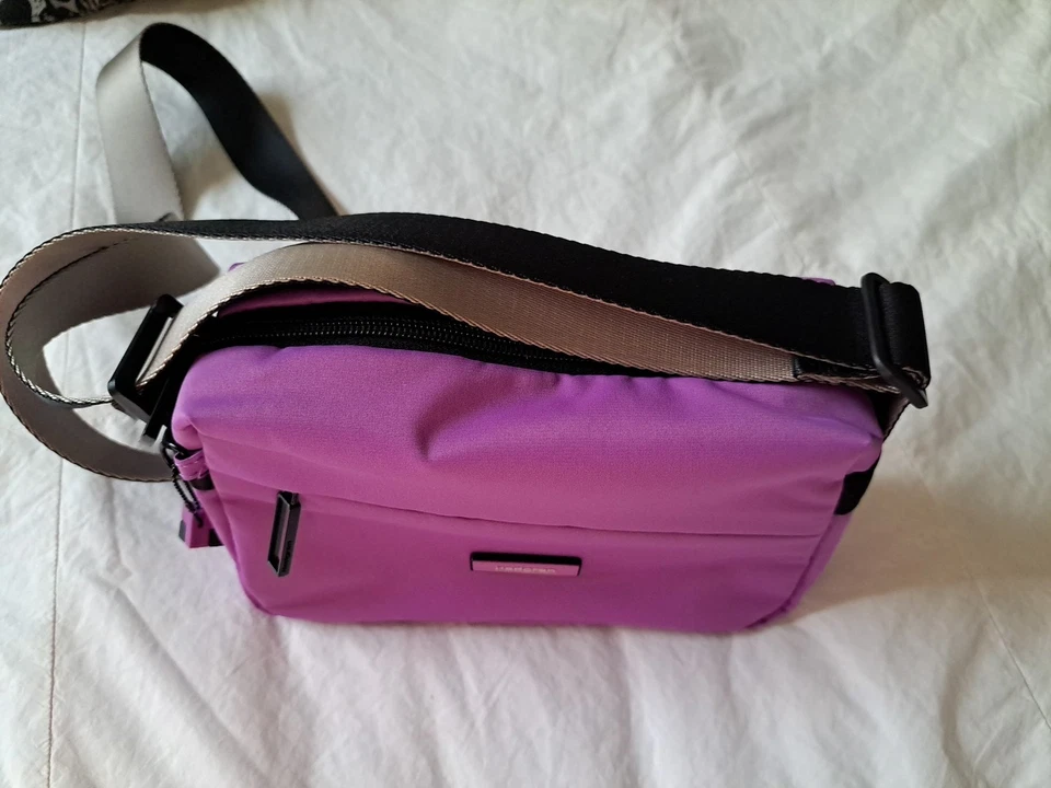 Bolso de Hombro Hedgren Nova Neutron 20 cm Violeta Nuevo con Etiquetas  Foto 4 de 4