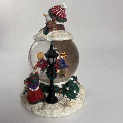 Home Interiors Snowglobe 1999 Plays Music Light Up Clear Water Frosty 88050-99 - Picture 5 of 8