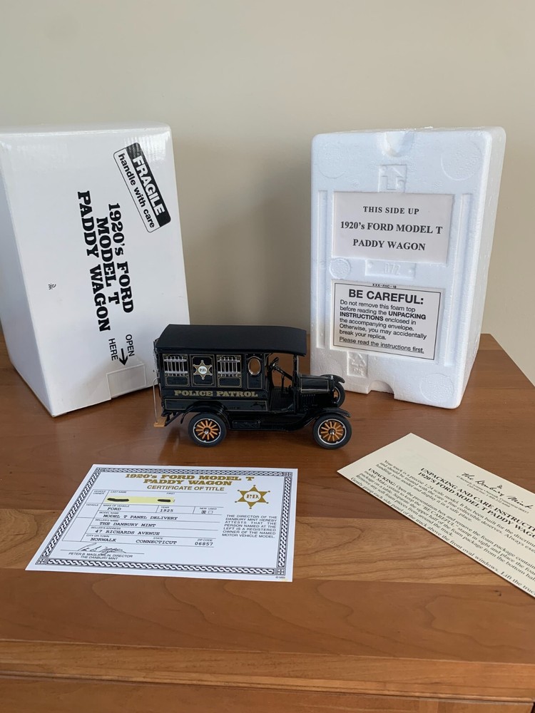 Danbury Mint 1920s Ford Model T Paddy Wagon in Box with Certificate Never Displayed  