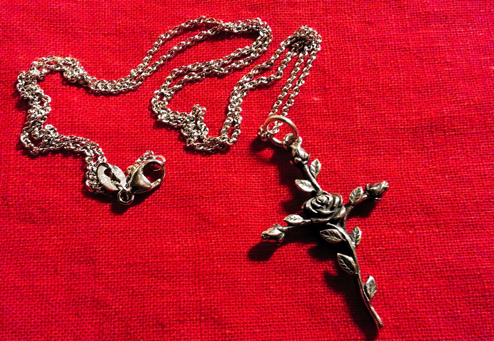 James Avery Sterling Silver Rosebud Cross Pendant, Ch… Gem