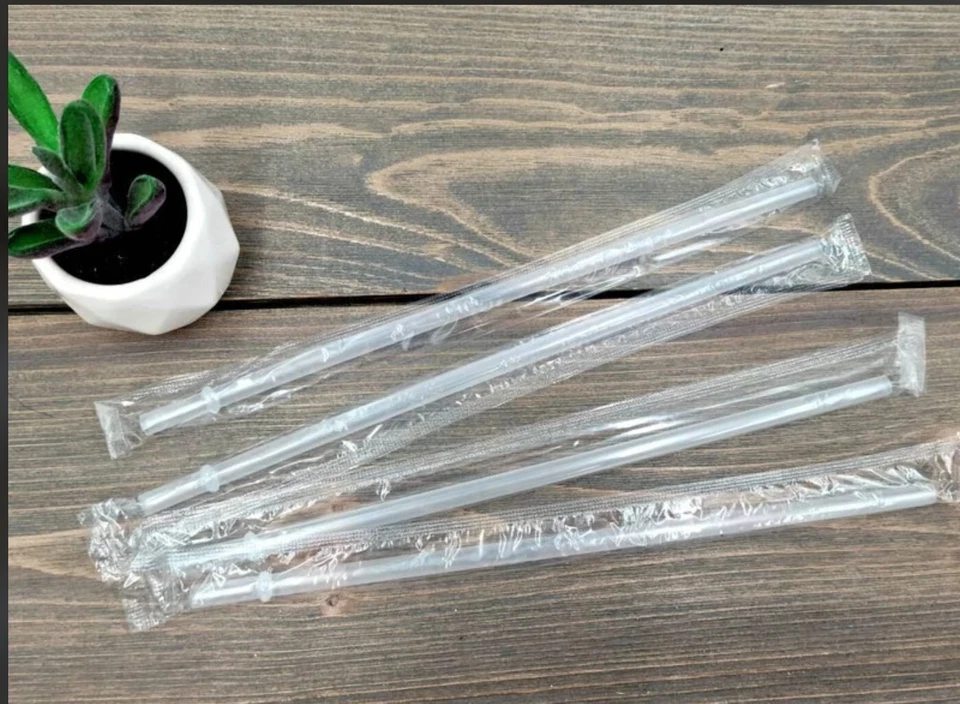 Taza vaso Transformers G1 Autobots vs Decepticons 20 oz con tapa y pajita Foto 2 de 3