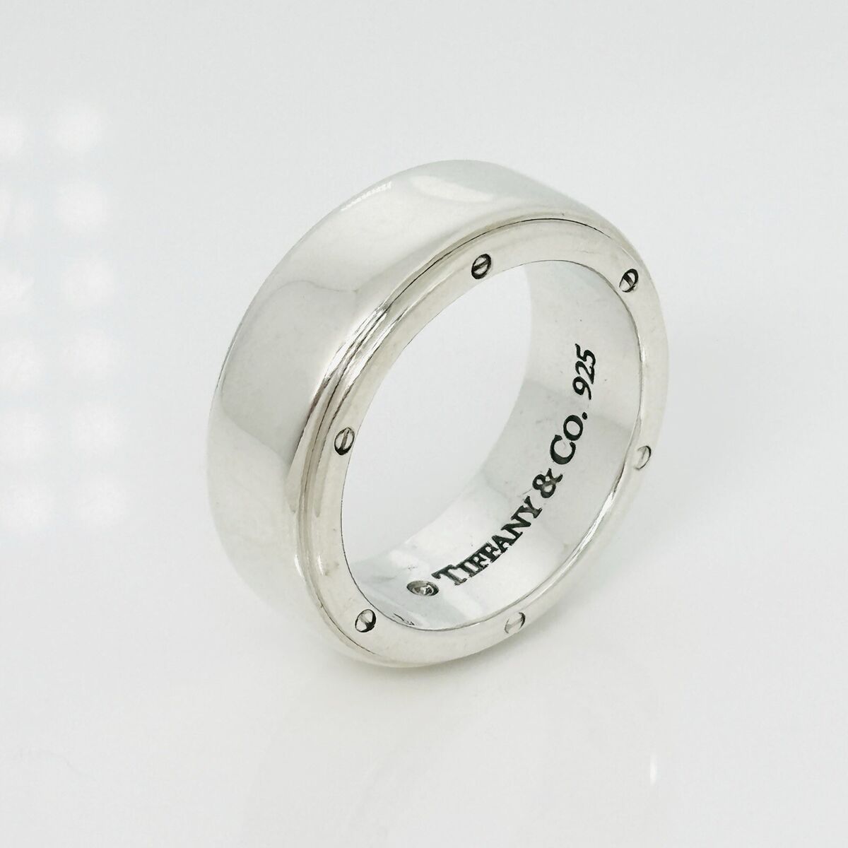 Size 9.5 Tiffany & Co Metropolis Ring Screw Band Mens Unisex Size 9.5 Tiffany & Co Metropolis Ring Screw Band Mens Unisex